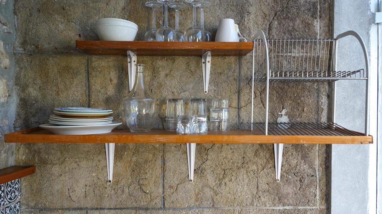 Charming Two-Bed Apartment Orange Garden Sutivan Eksteriør bilde