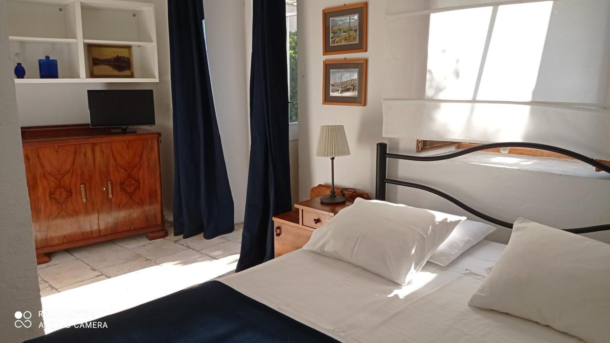 Charming Two-Bed Apartment Orange Garden Sutivan Eksteriør bilde
