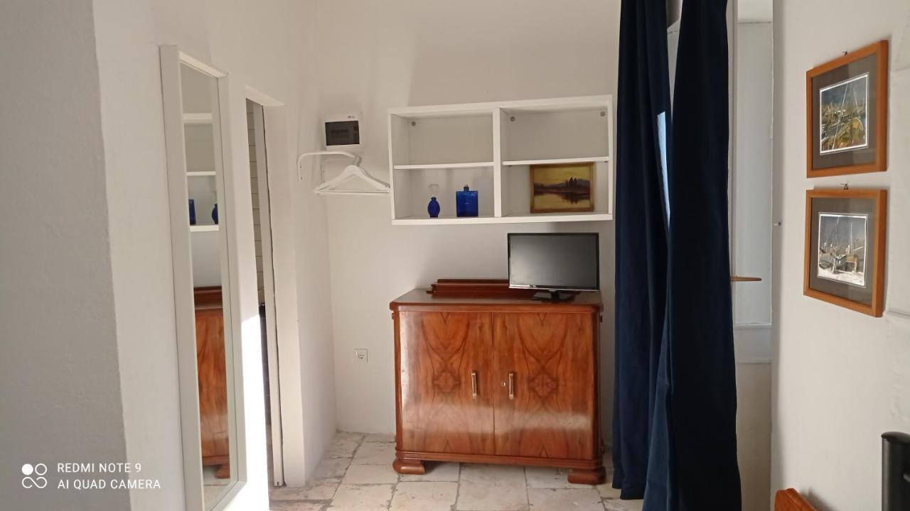 Charming Two-Bed Apartment Orange Garden Sutivan Eksteriør bilde